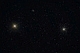Antares - czerwony nadolbrzym, którego średnica przekracza niemal 900 razy średnicę naszego Słońca w towarzystwie dwóch gromad kulistych: M-4 (jaśniejsza) i NGC-6144 (słabsza, w górnej części kadru). Obiekty te świecą w  pięknym gwiazdozbiorze Skorpiona. Obszar nieba rzadziej odwiedzany z terenu Polski, ze względu na swoje niskie położenie nad horyzontem i co za tym idzie, silne degradacje obrazu powodowane przez turbulencje ziemskiej atmosfery. Parametry:2018.05.07.01:10-01:41CWE.Newton 205/907+MPCC+N.D810.Exp.10x120sek.ISO1600. 