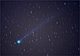 KOMETA SWAN.Dokładnie C/2006 M4 SWAN. Kometa ta zrobiła w pażdzierniku 2006 roku sporą niespodziankę przechodząc fazę wybuchu, dzięki czemu zdecydowanie pojaśniała stając się widoczną gołym okiem na wieczornym niebie. Dodatkowo posiada piękny gazowy warkocz. Zdjęcie wykonane z prowadzeniem za obrotem sfery i dodatkowo przy obróbce z uwzględnieniem ruchu komety, która w czasie eksponowania przemieściła się na tle gwiazd,( stąd kreski).2006.10.26. 19:33-20:18CWE. D70s + S70-300APO,(300mm,f5.6). ISO1250 exp.6x180sek.Montaż paralaktyczny kontrola prowadzenia reflektorem Newtona 250/1520 przy pow.210x. Dość trudne warunki meteo. 