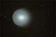 KOMETA HOLMES (EWOLUCJA).Kometa 17P/Holmes pisałem o jej niezwykłości pod poprzednim zdjęciem. Była imponującym obiektem, doskonale widocznym gołym okiem, w konstelacji Perseusza. Głowa komety w stosunku do poprzedniej prezentacji wyraźnie powiększyła swoje rozmiary. Fotografia wykonana z prowadzeniem za ruchem nieba, a przy obróbce uwzględniono dodatkowo ruch samej komety, która w czasie ekspozycji przemieściła się nieznacznie na swojej orbicie,(stąd któtkie kreski gwiazd). Parametry:2007.11.05.20:03-20:36CSE.Reflektor Newtona 250/1520(f6 + D70s w ognisku głównym teleskopu. Ekspozycje:2x30sek.2x60sek.ISO1600.2x120sek.ISO800. 